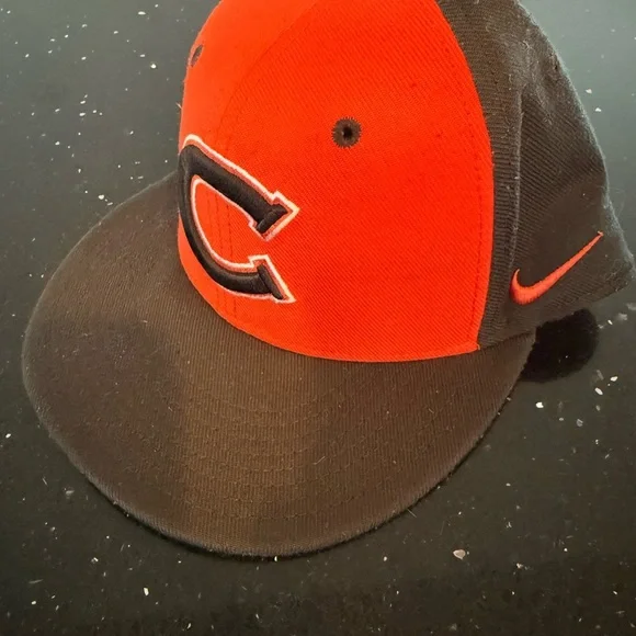 Nike Red and Black Cincinnati Reds Hat - Picture 3 of 5